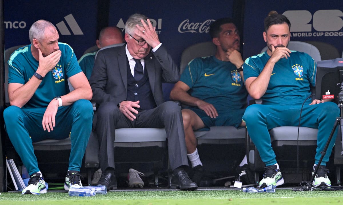 Ancelotti hứng bão chỉ trích sau khi Brazil bị loại