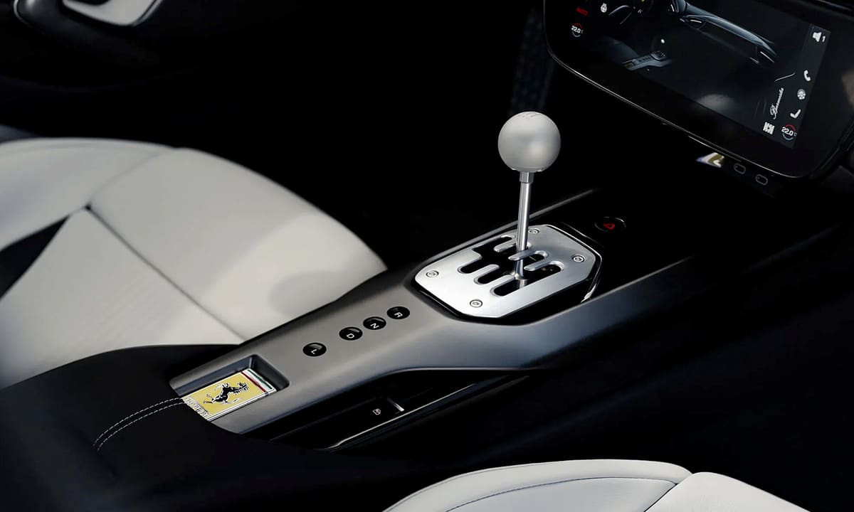 Ferrari 12Cilindri Manuale hồi sinh số sàn, giới hạn 1.499 xe