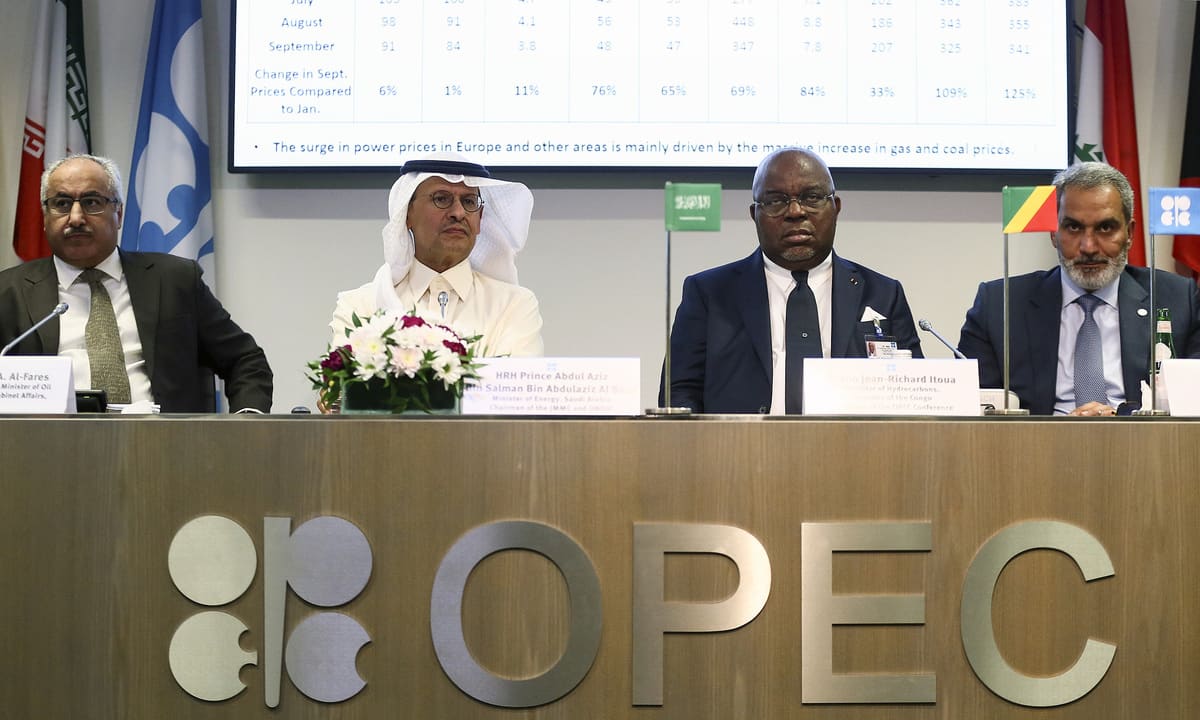 OPEC+ tăng sản xuất dầu tháng thứ 5 liên tiếp