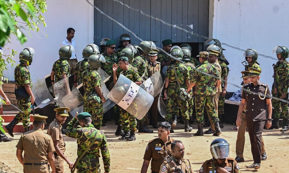 Băng đảng gây bạo loạn trong nhà tù Sri Lanka, 25 người chết