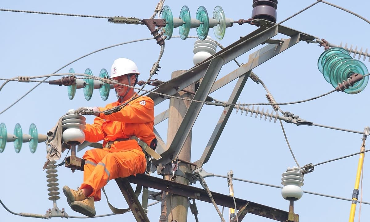 EVNNPC bảo đảm cung ứng điện liên tục cao điểm hè