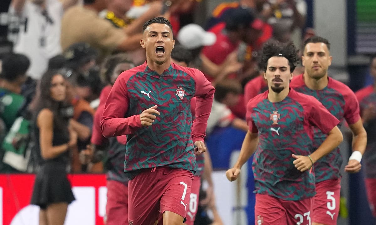 Bồ Đào Nha - Tây Ban Nha: Ronaldo, Yamal khởi động