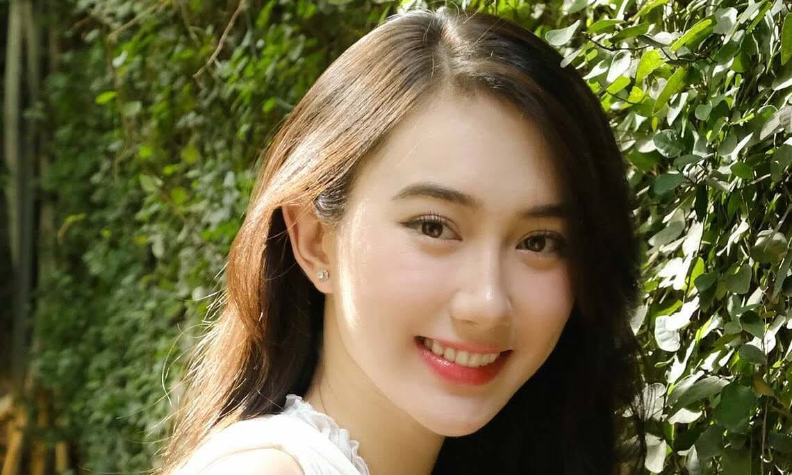 Sắc vóc diễn viên Gen Z đóng 'Dưới ô cửa sáng đèn'