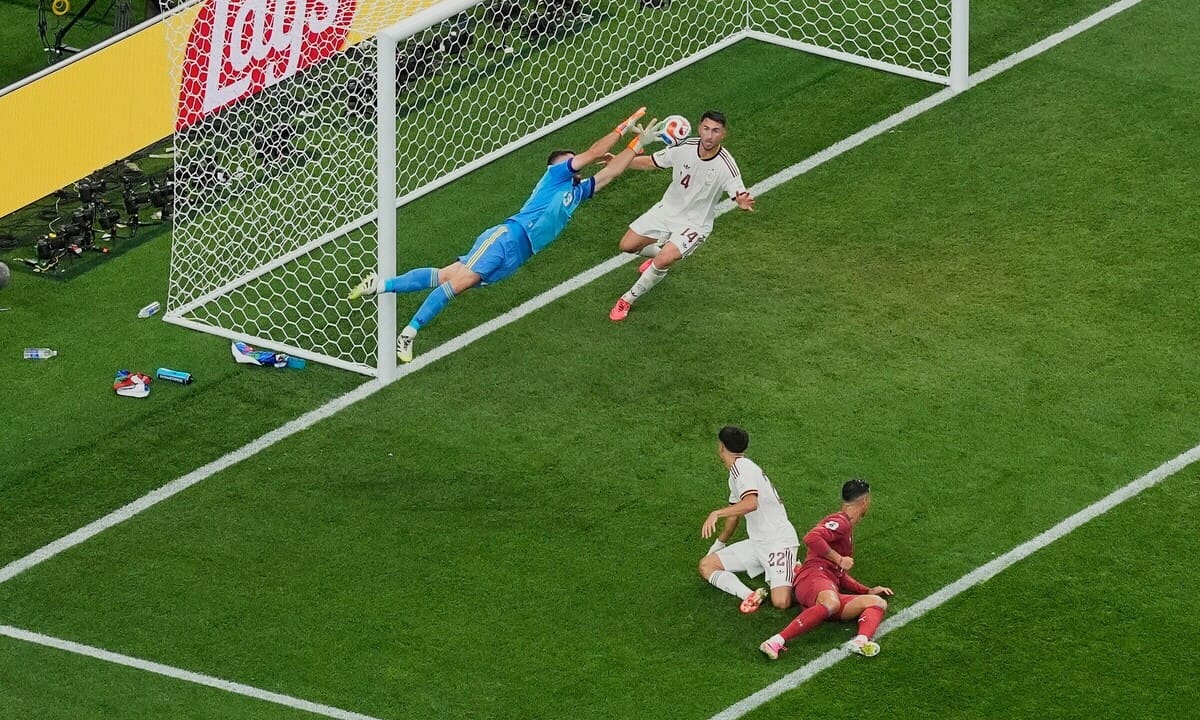 Tây Ban Nha phá kỷ lục giữ sạch lưới ở World Cup