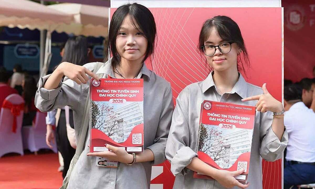 Đại học Ngoại thương đổi cách tính điểm SAT và HSA