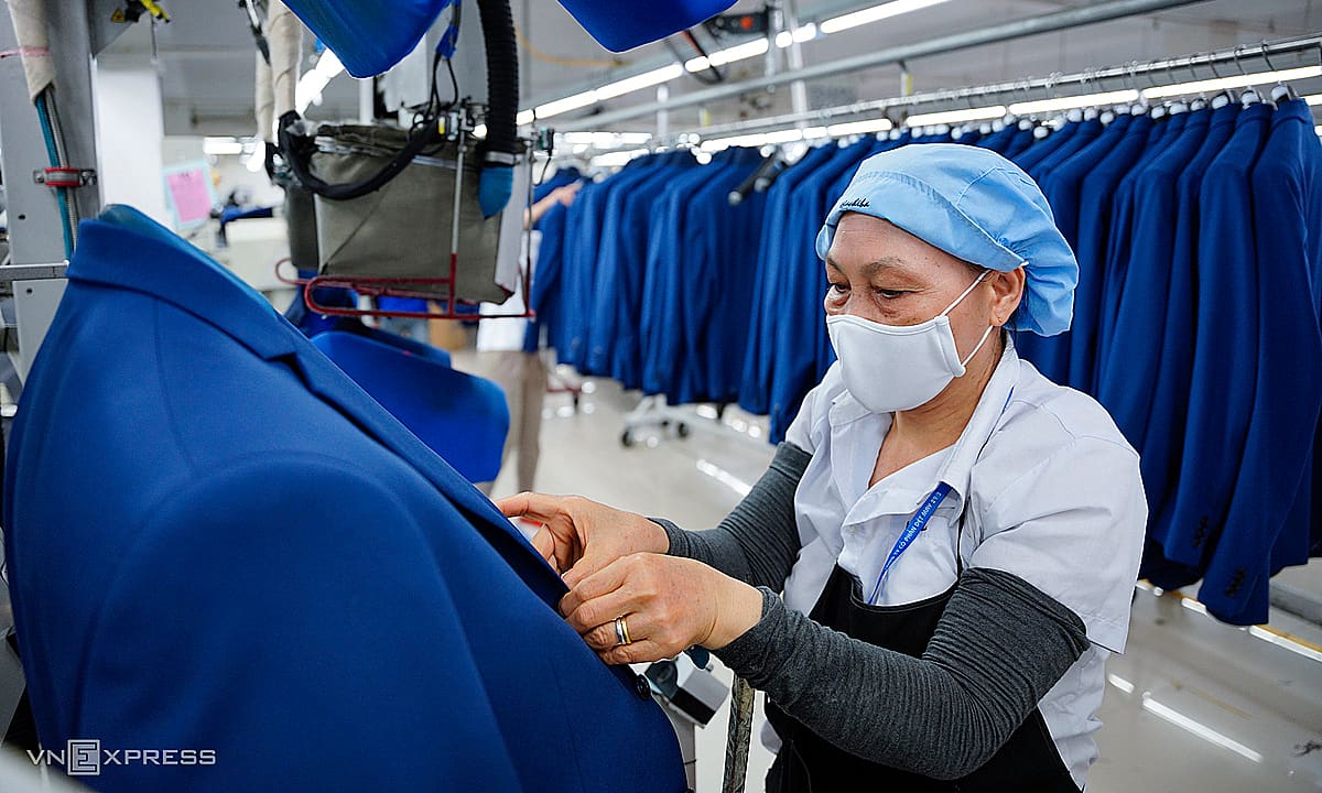 'AI không thay thế nhưng đòi hỏi con người nâng cấp kỹ năng'