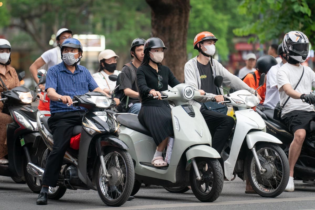 Hơn 2,1 triệu xe ôtô, xe máy đăng ký mới nửa đầu năm