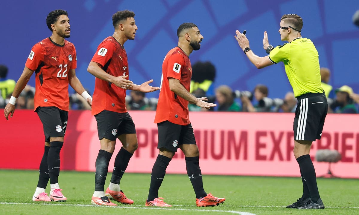 Ai Cập khiếu nại FIFA sau trận thua Argentina