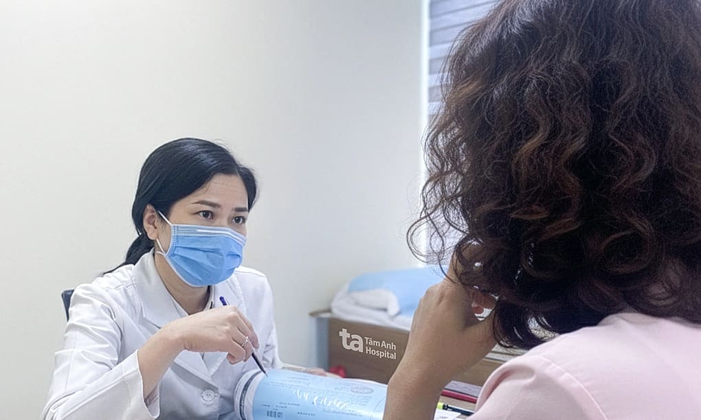 Bác sĩ chỉ lý do phụ nữ trung niên dễ tăng cân