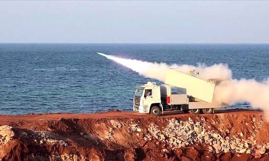 Iran công bố khoảnh khắc phóng tên lửa về phía căn cứ Mỹ