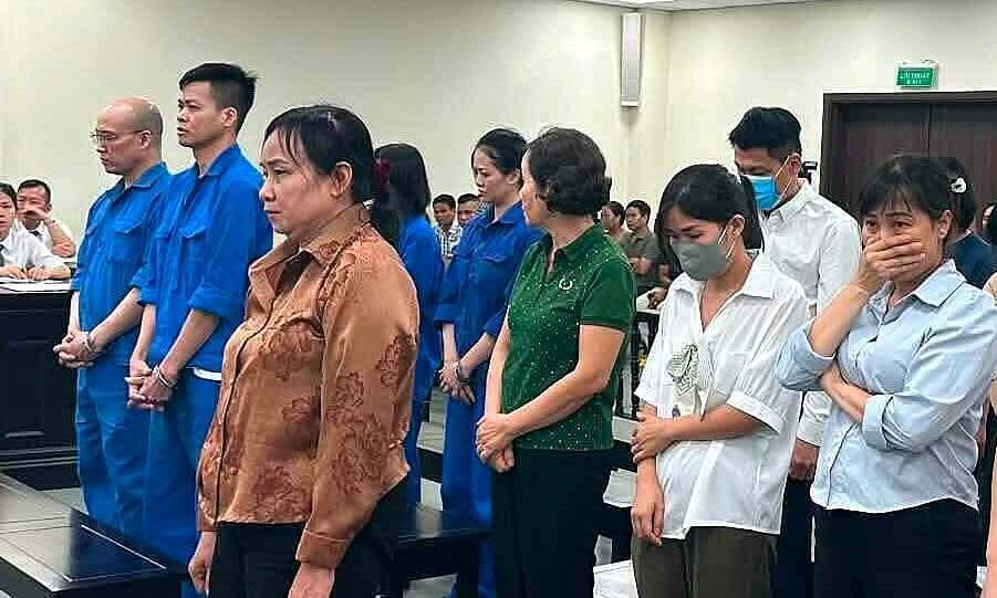 Vụ nhận hối lộ ở Sở Y tế Hà Nội: 'Nể anh em lắm mới nhận tiền'
