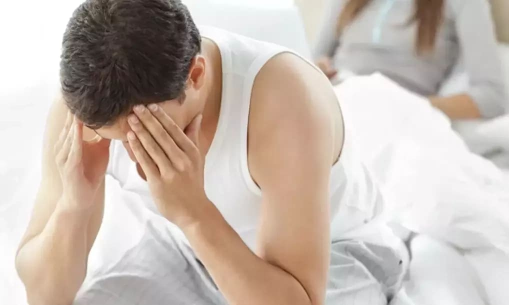 Kiêng quan hệ có khiến tinh trùng yếu?