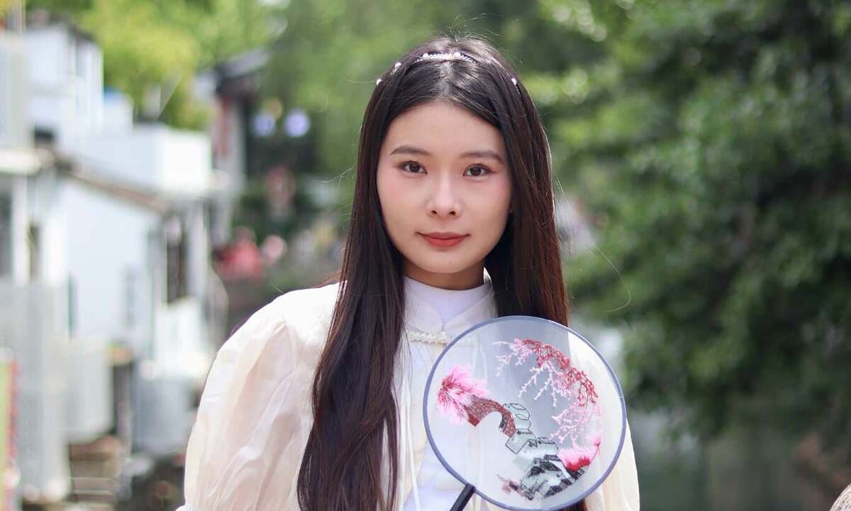 Cô giáo hai lần giành học bổng chính phủ Trung Quốc