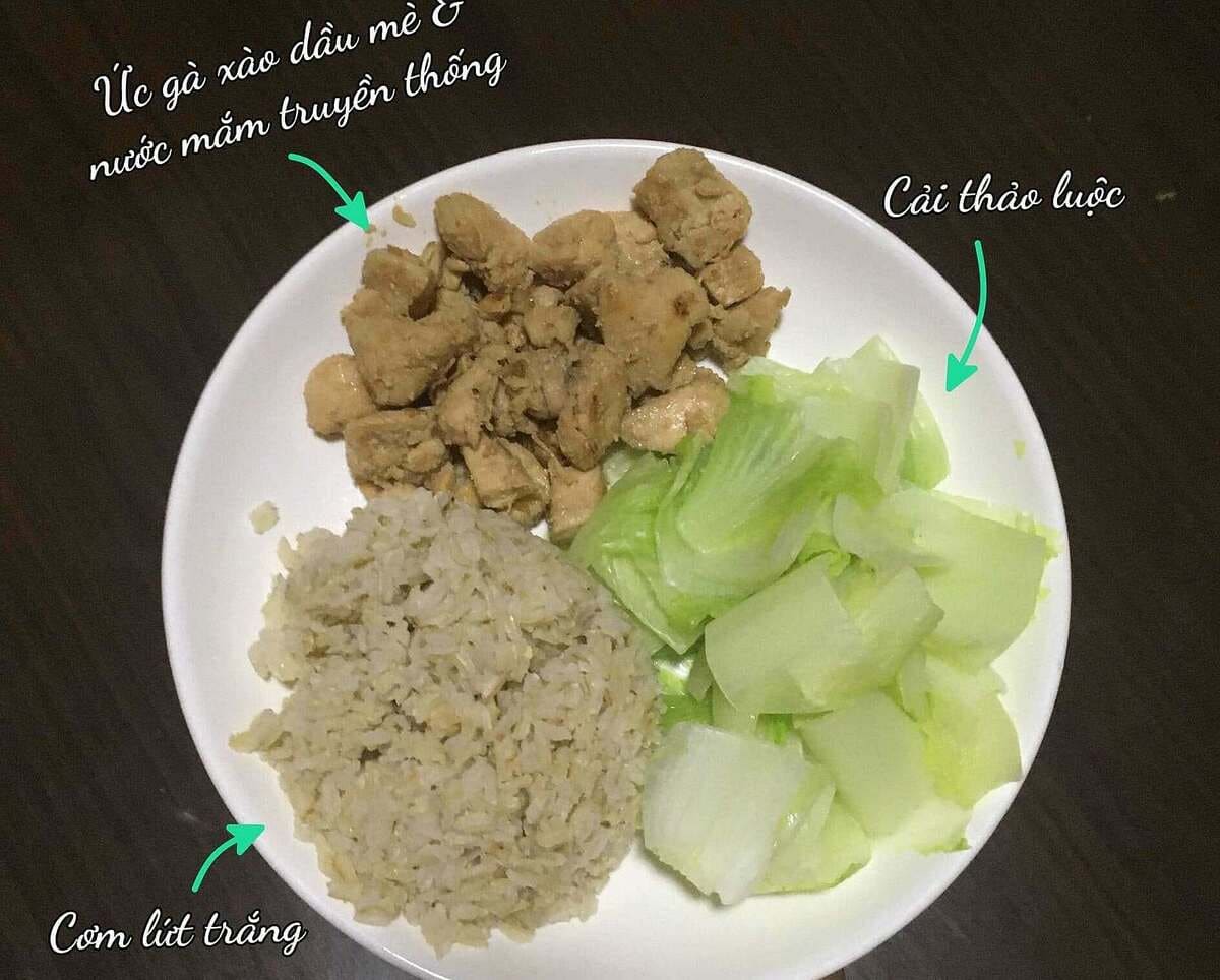 6 thực đơn ức gà giúp giảm mỡ, eo thon