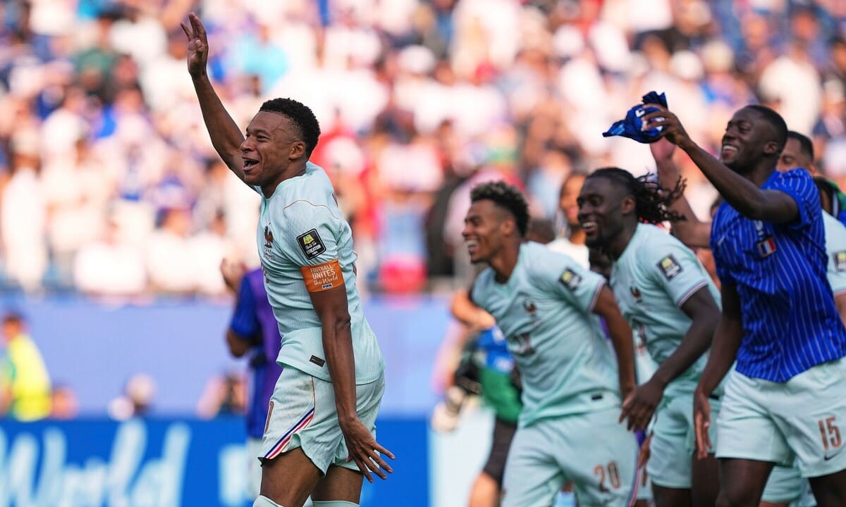 Mbappe: 'Khó khăn lớn nhất còn ở phía trước'