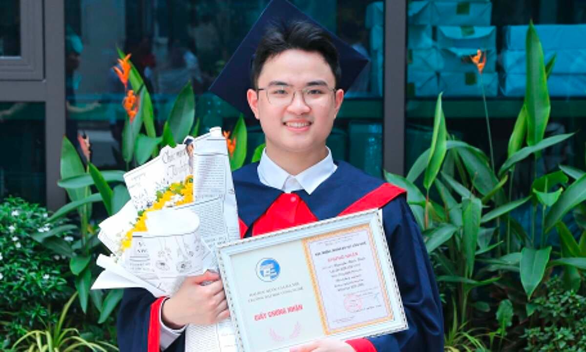 Thủ khoa Đại học Công nghệ sở hữu 3 công bố quốc tế về AI