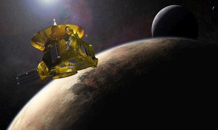 Tàu NASA 'thức giấc' sau gần một năm ngủ đông