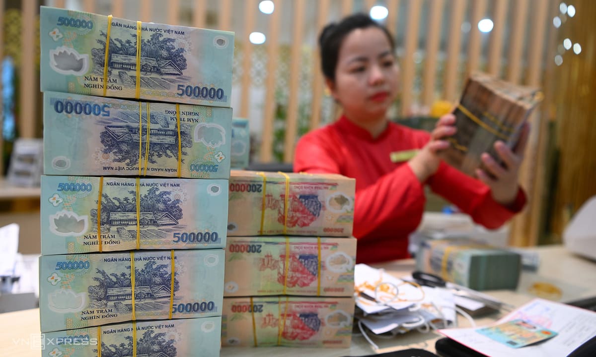 Gửi tiết kiệm vượt nhiều kênh đầu tư nửa đầu năm