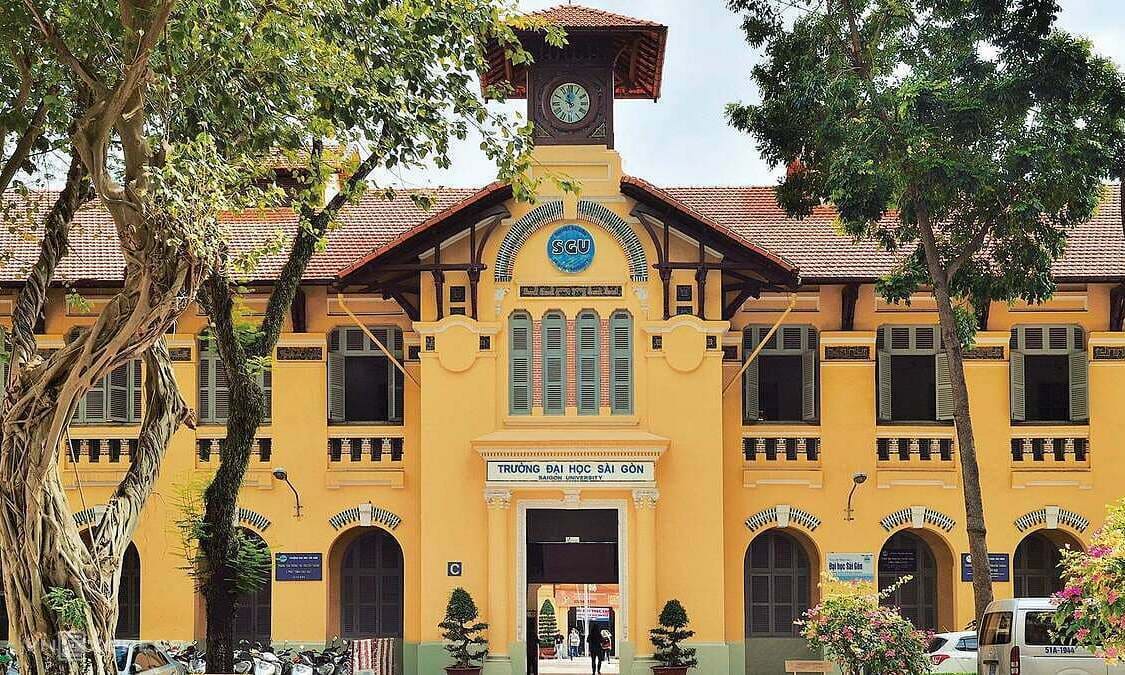 Điểm sàn Đại học Sài Gòn cao nhất 23