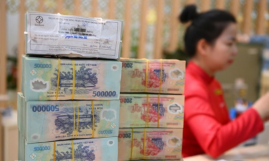 'Tôi gửi tiết kiệm ngân hàng kiếm hơn nửa tỷ đồng'