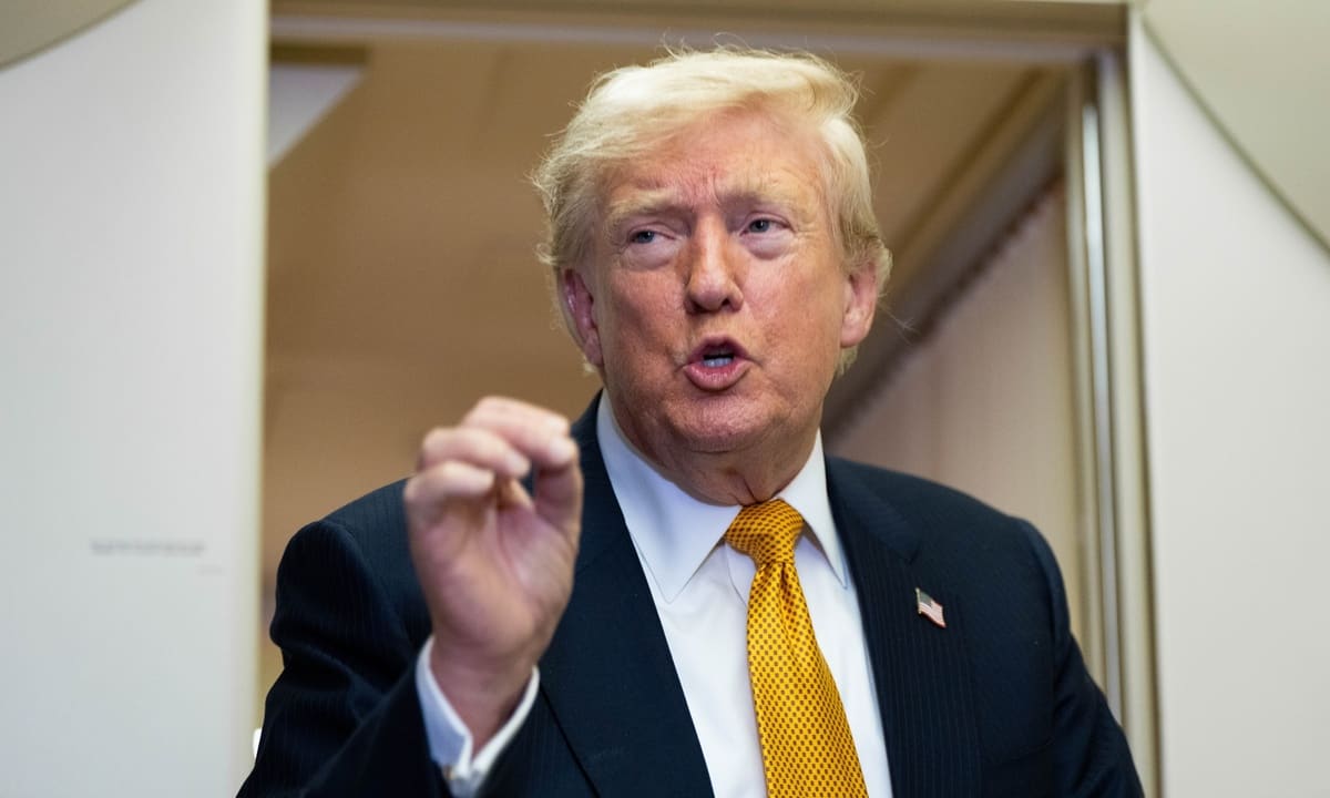 Đảng Cộng hòa chia rẽ vì 'phát súng' tái chiến Iran của ông Trump