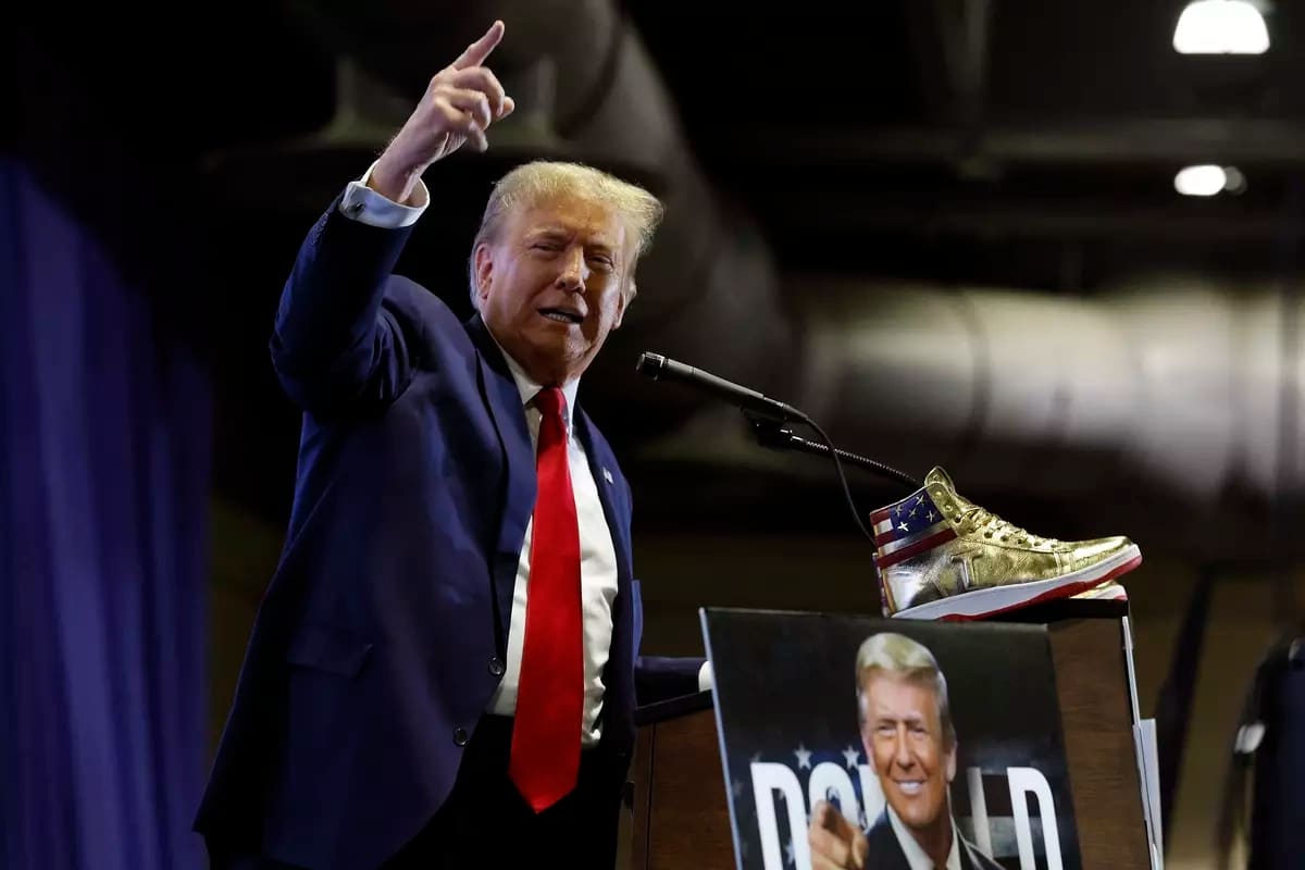 Bước nhảy vọt lịch sử tài sản tổng thống của ông Trump