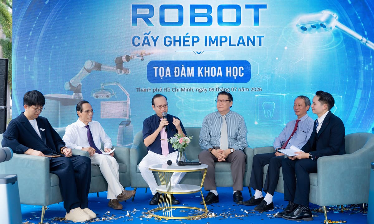 Применение робота для имплантации зубов Nhan TAM
