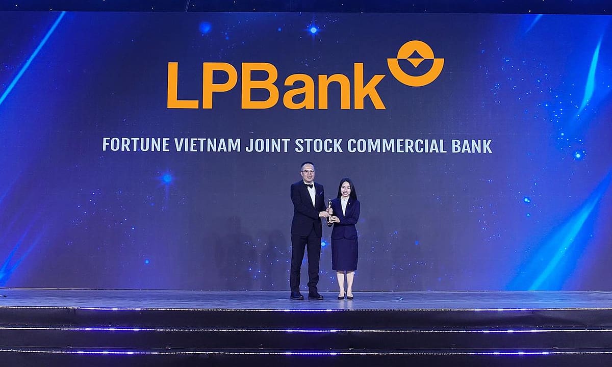 LPBank получил две награды на HR Asia Awards 2026