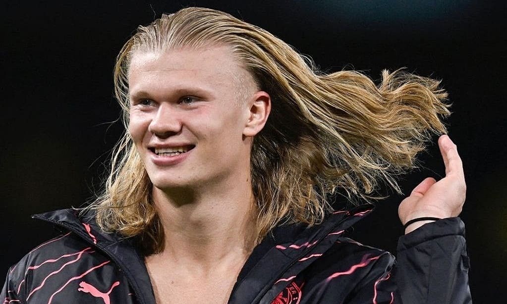 Phía sau mái tóc gây sốt của Erling Haaland