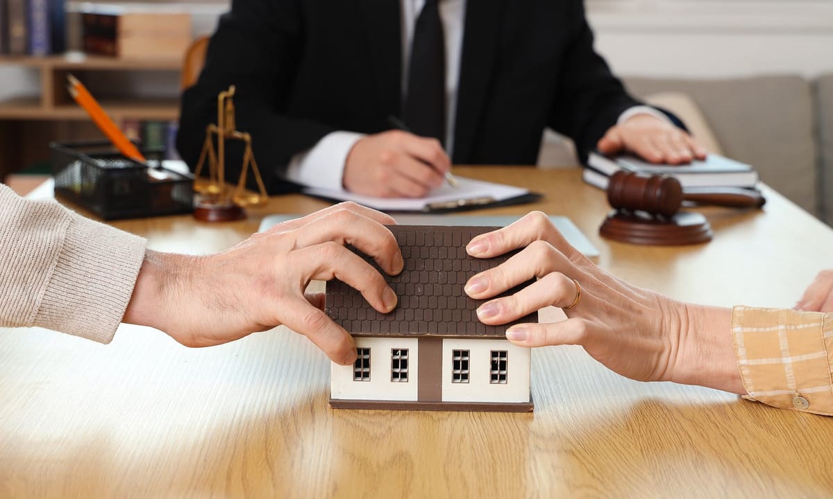 Góp tiền cho chồng mua nhà trước hôn nhân, tôi có được chia khi ly hôn?