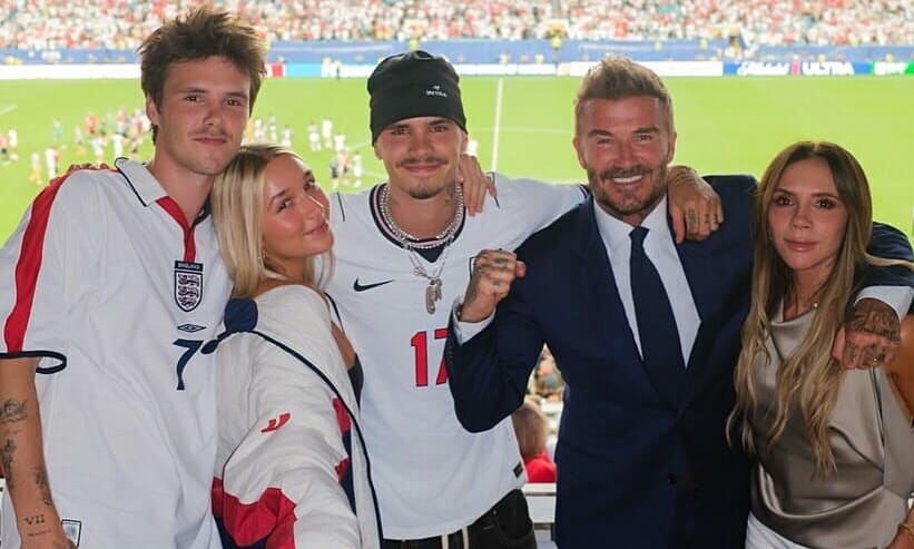 Gia đình David Beckham mừng tuyển Anh chiến thắng