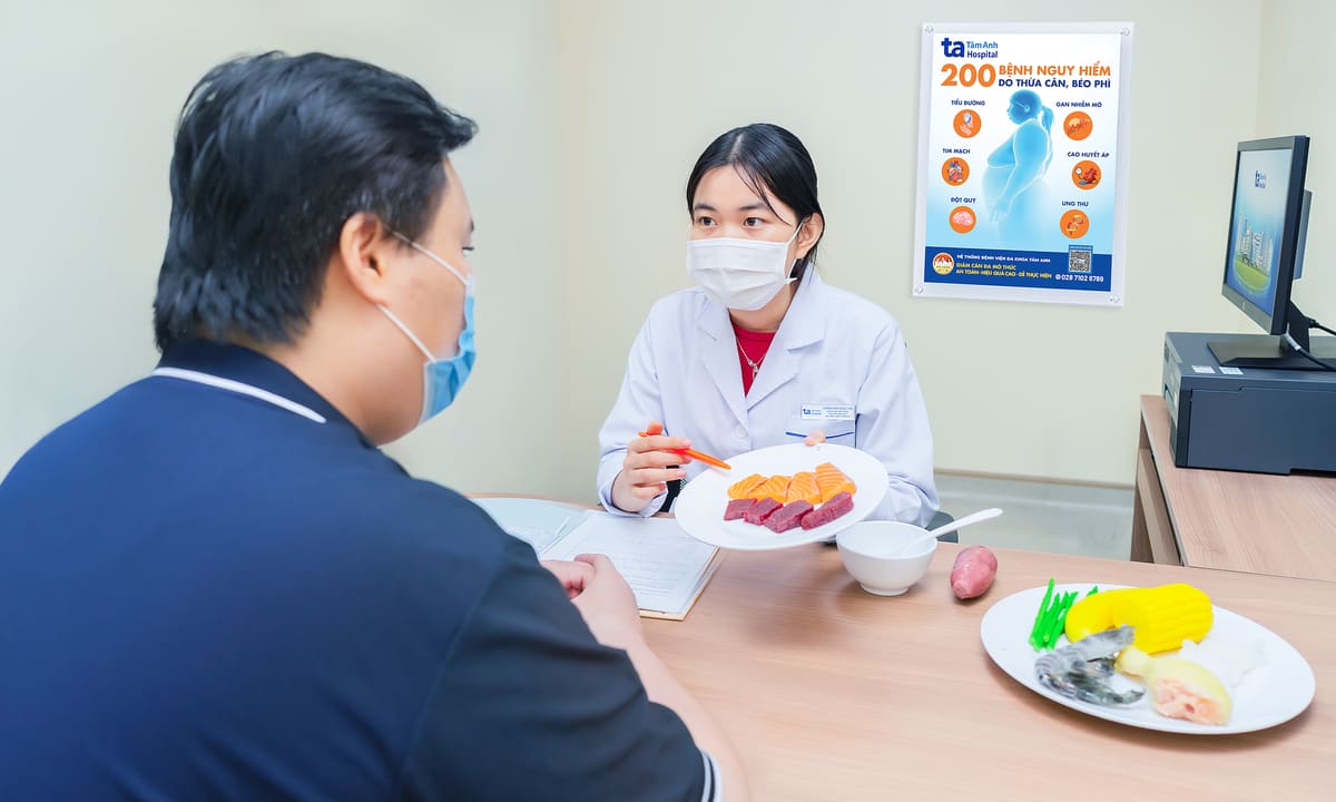 Phát hiện tiền ung thư sau một năm tăng cân bất thường