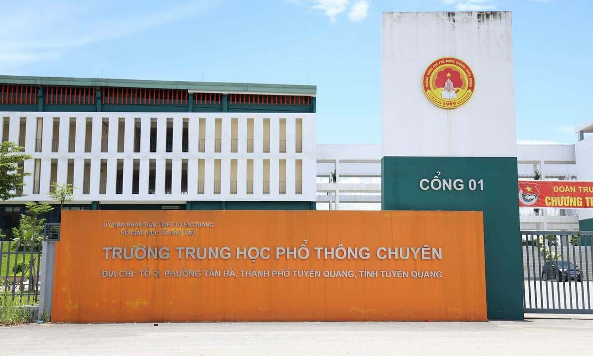 Thêm 15 người bị khởi tố trong vụ gian lận điểm thi Toán ở Tuyên Quang