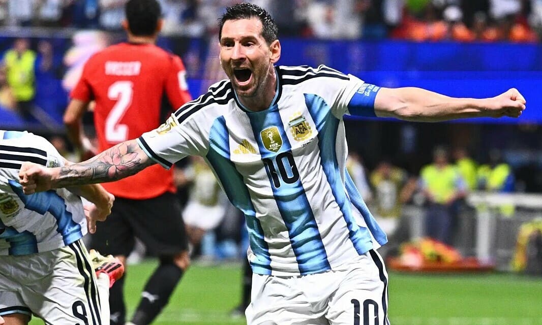 Bí mật giúp Messi 'thắng quy luật lão hóa'