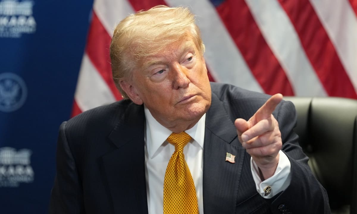 Ông Trump ra lệnh tái phong tỏa cảng biển Iran