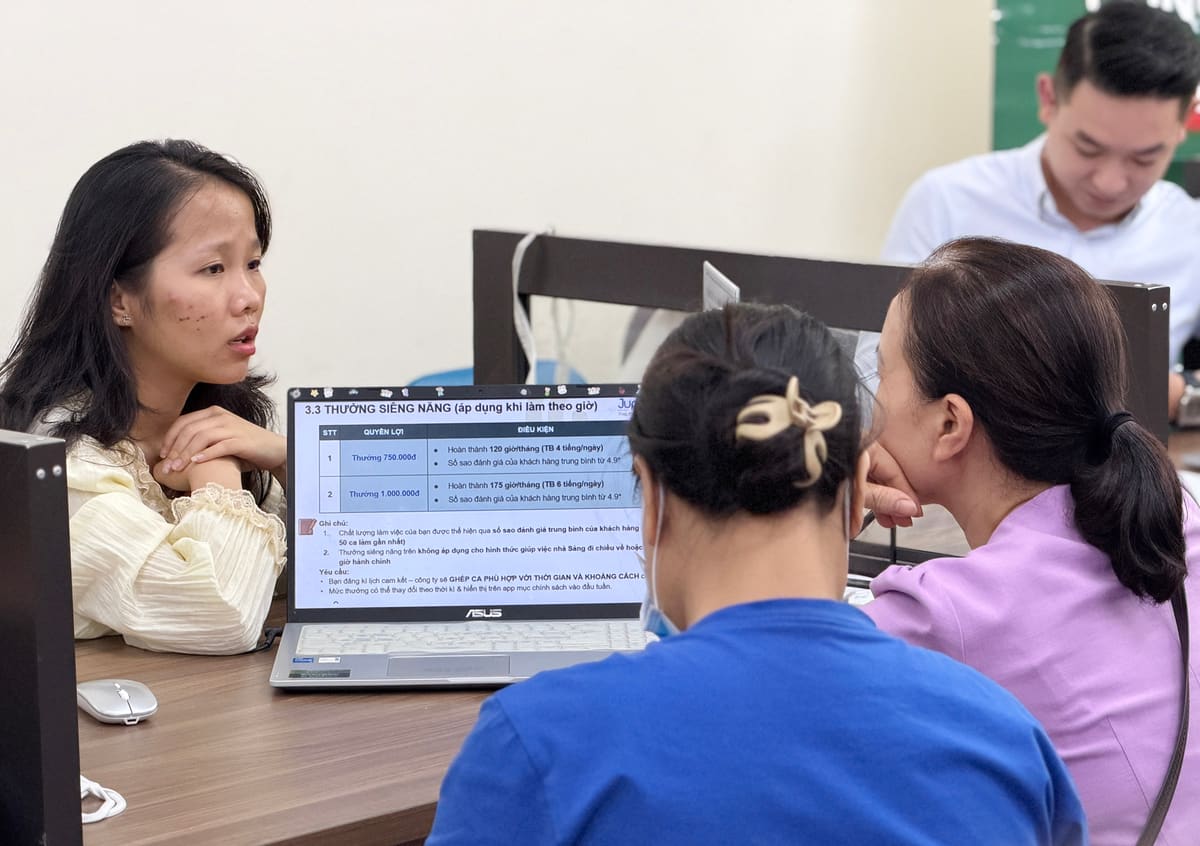 Tìm việc cho người tuổi hưu