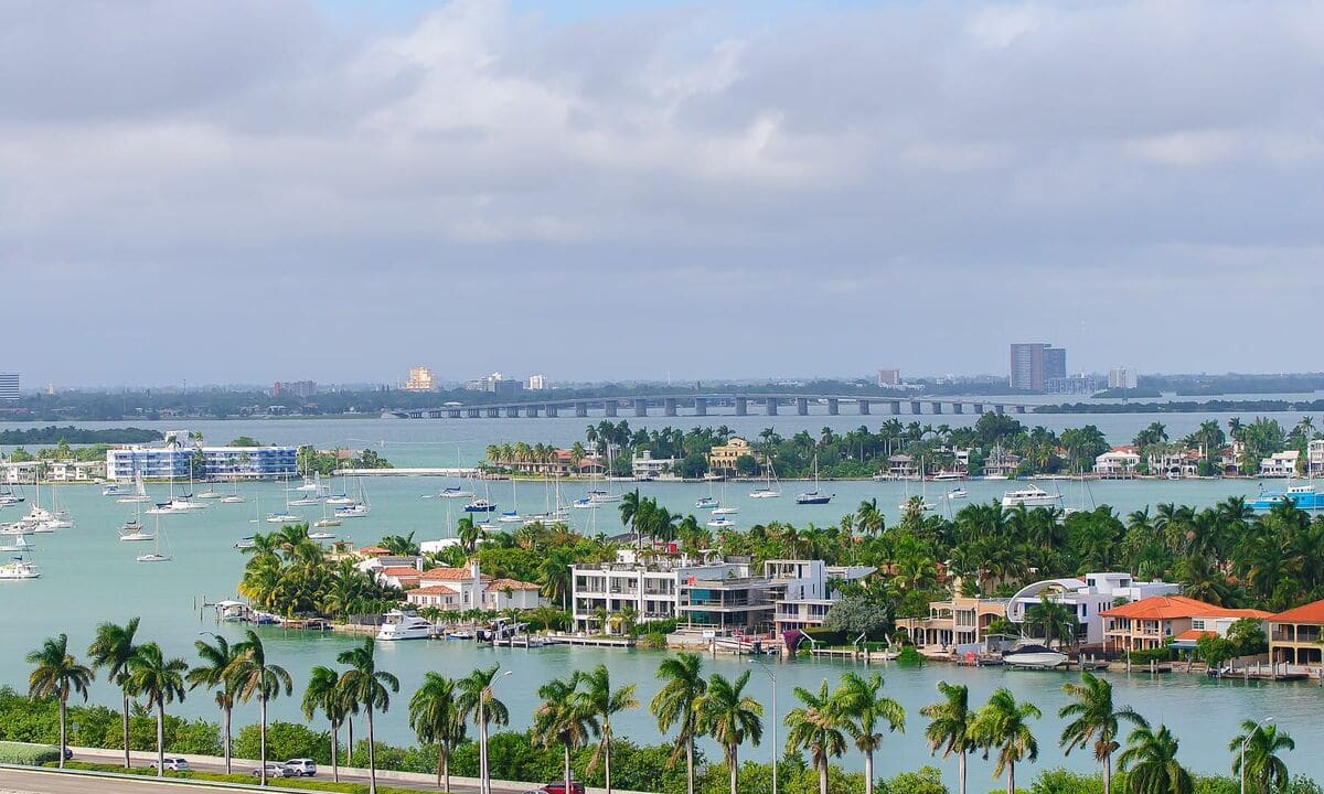 Làn sóng phản đối thuế nhà ở Mỹ
