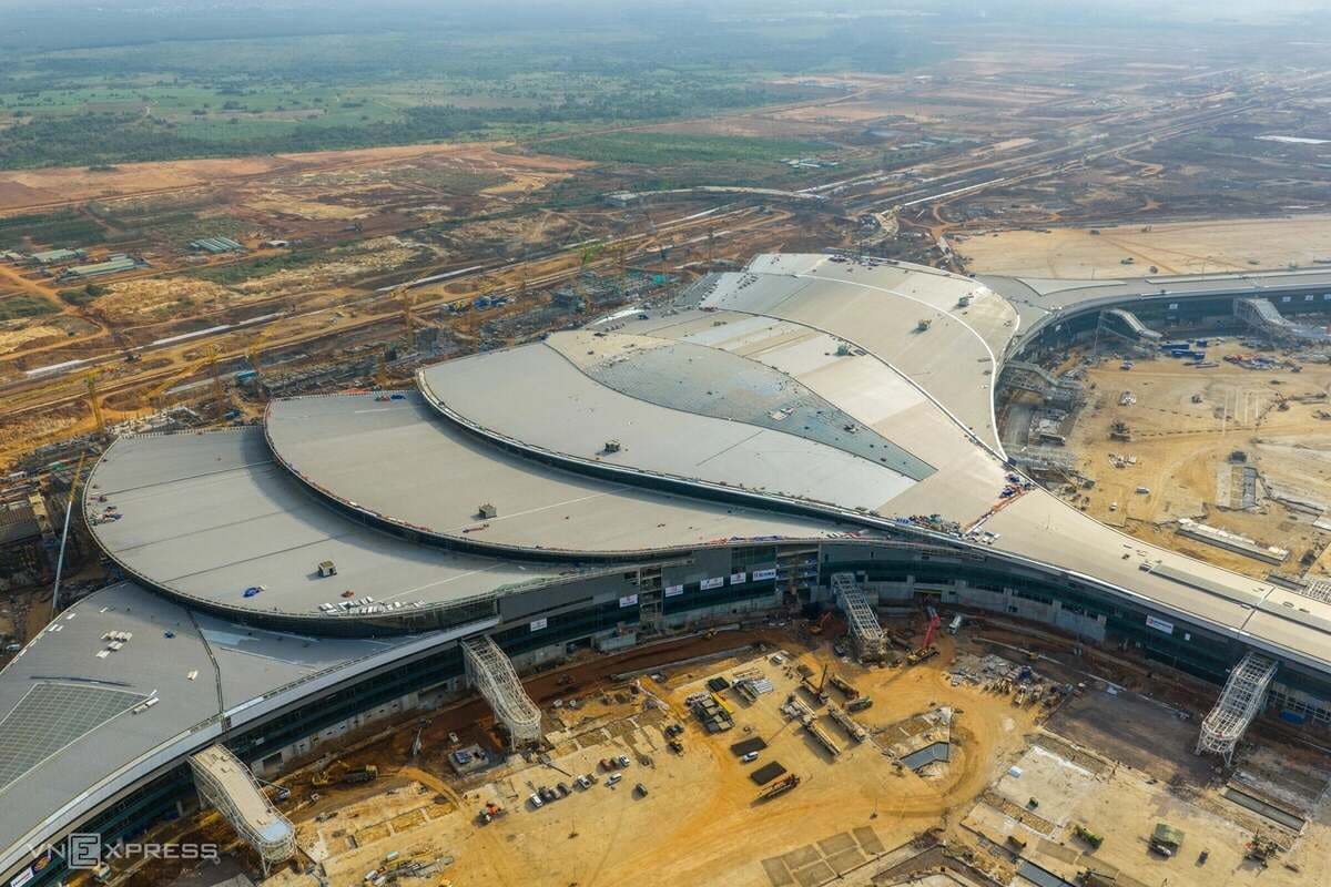 Điểm tin 6h: Sân bay Long Thành dự kiến khai thác thương mại từ 1/12 | Ông Trump ra lệnh tái phong tỏa cảng biển Iran