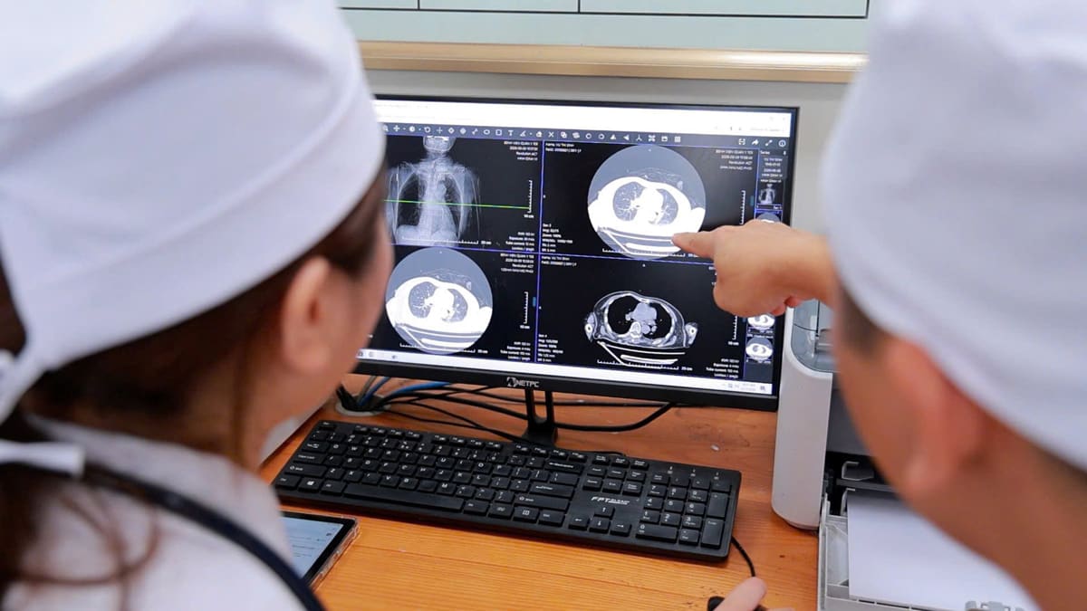 Cụ bà 81 tuổi hồi phục kỳ diệu sau ba lần đột quỵ nhờ Đông - Tây y kết hợp