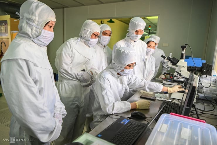Nhiều trường đại học cùng đào tạo một sinh viên