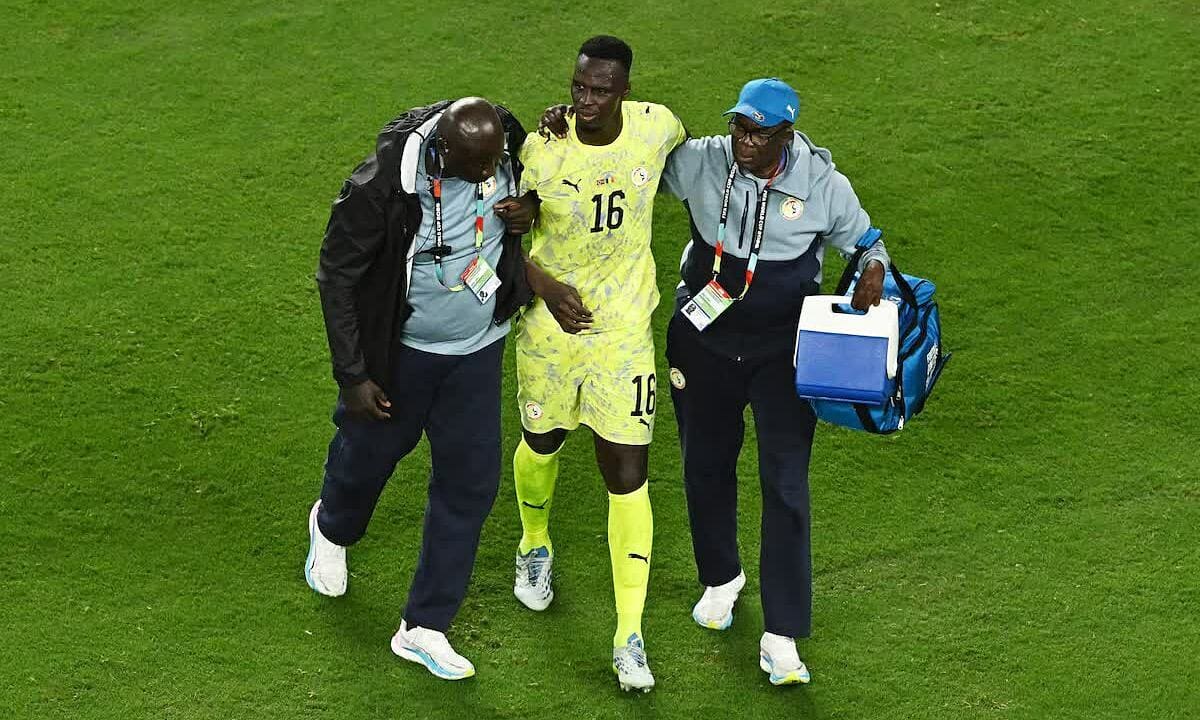 Chủ tịch Liên đoàn Bóng đá Senegal bị cáo buộc phỉ báng bác sĩ đội tuyển