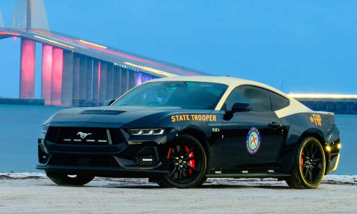 Ford Mustang - самый красивый полицейский автомобиль в Америке