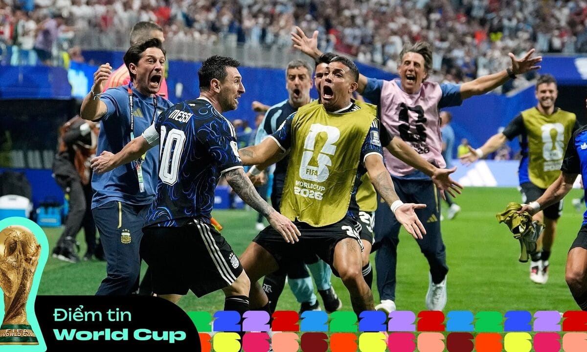 Tin World Cup 6h: Argentina thắng ngược Anh | Bellingham vỗ đầu đối thủ sau thất bại