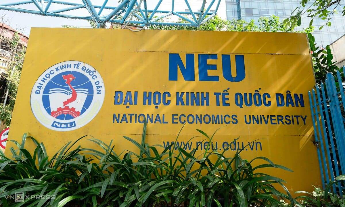 23.000 thí sinh nộp IELTS vào Đại học Kinh tế Quốc dân