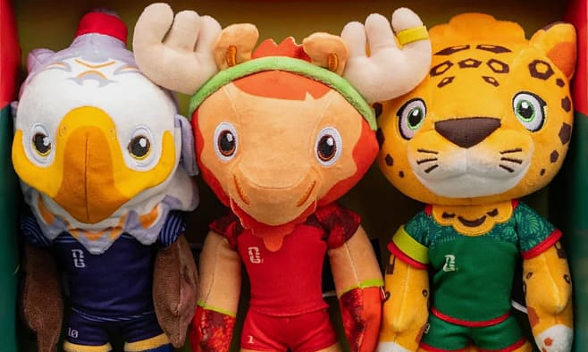 Công ty của tỷ phú Warren Buffett sản xuất độc quyền gấu bông World Cup 2026