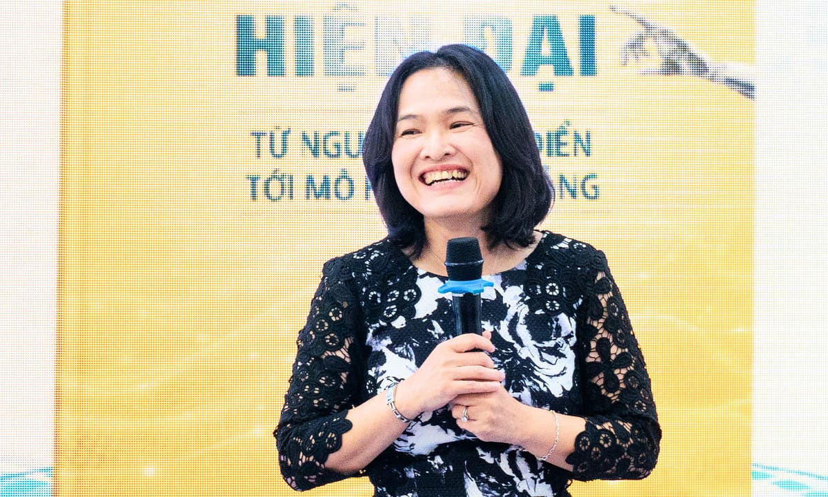 GS Thái Trà My: 'Con người dễ bị AI đánh lừa bởi giọng điệu tự tin'