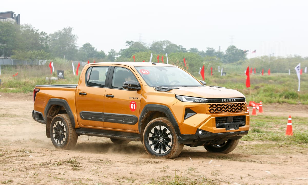 Thị trường bán tải nửa đầu 2026: Hilux thu hẹp khoảng cách với Ranger