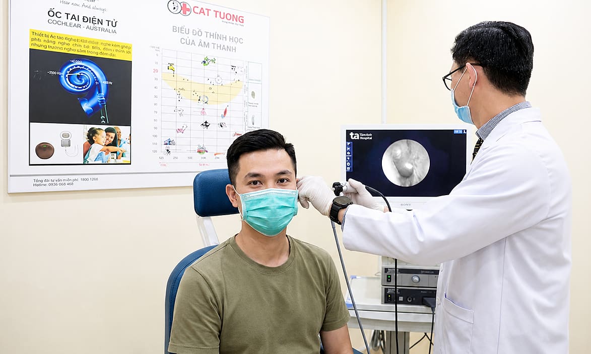 Nấm tai tái phát do bỏ điều trị