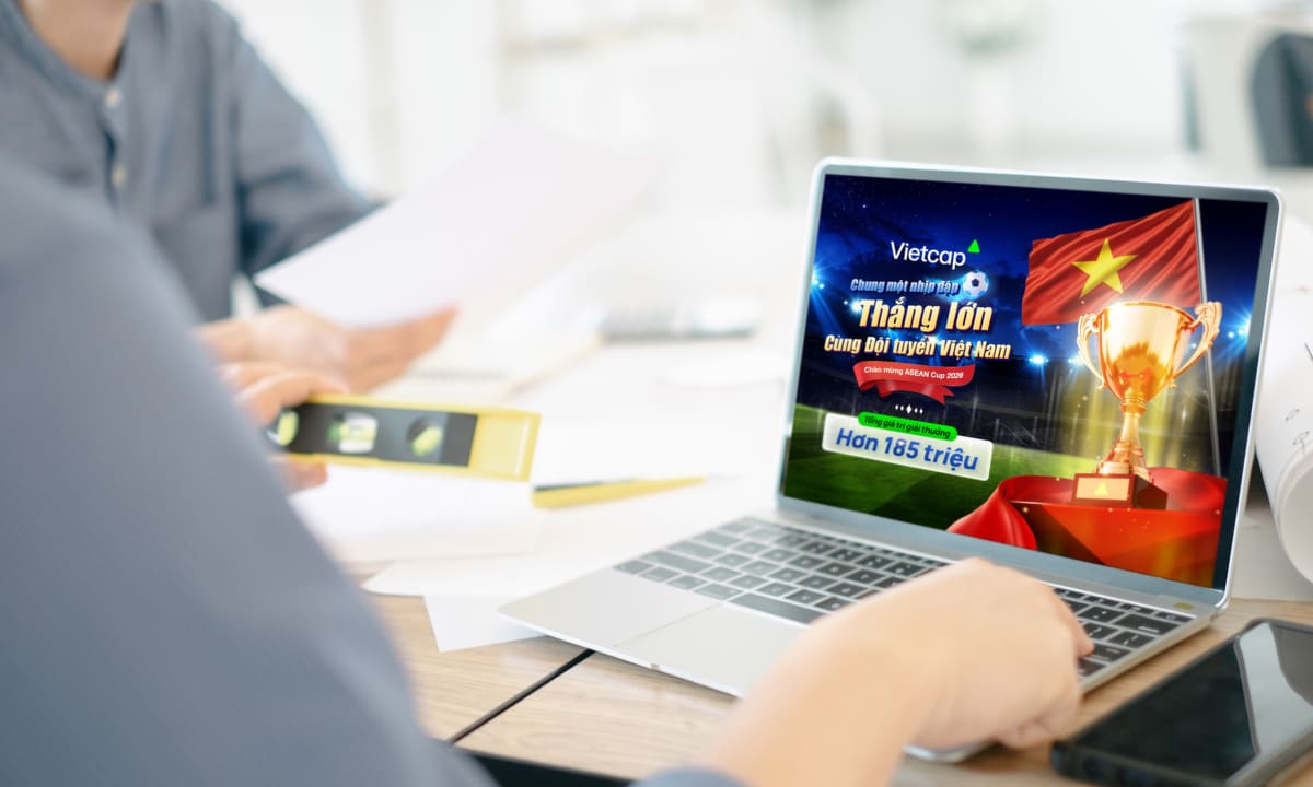 Vietcap trao tổng thưởng hơn 185 triệu cho khách hàng dịp ASEAN Cup