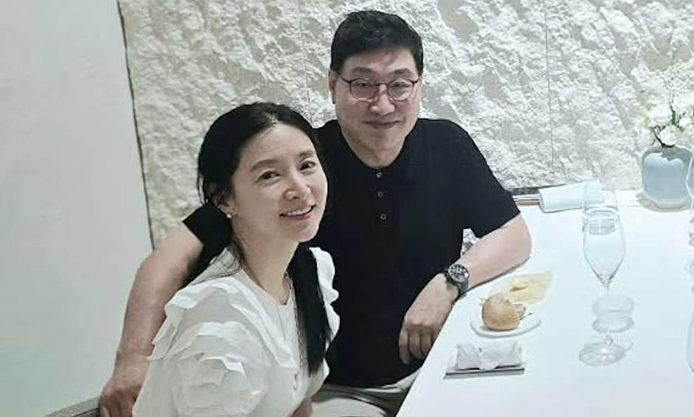 Ảnh Lee Young Ae bên chồng gây chú ý với khán giả